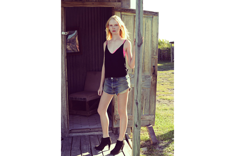 bleach online fashion photograph