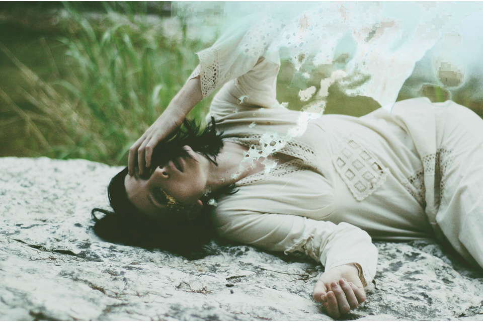 bleach online fashion photograph