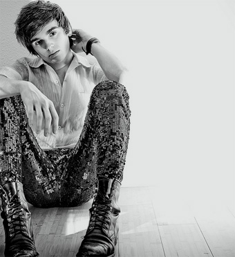 stylist Micheal Ragen