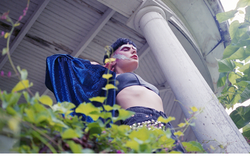 bleach online fashion photograph